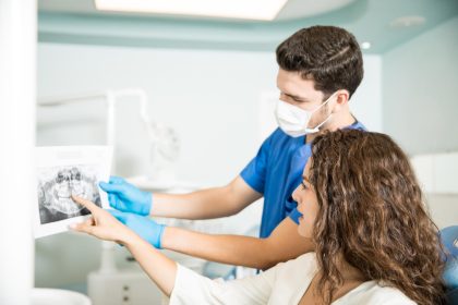 Co zrobić, gdy implant dentystyczny wypadnie?