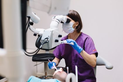 Czy implanty dentystyczne wymagają wymiany?